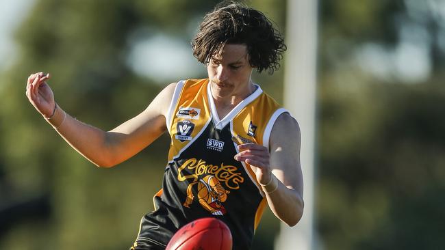 Roan Steele takes a kick for Frankston YCW last year. Picture: Valeriu Campan