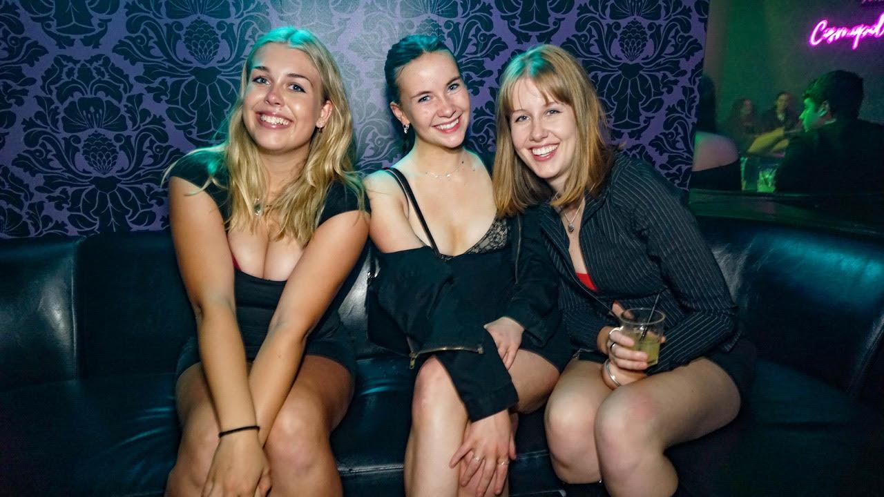 Penny Lindberg, Kaia Barber, Mia Lindberg at Cocktails. Picture Kitt O'Halloran