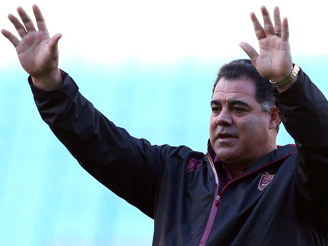 SYDNEY, AUSTRALIA - JUNE 17:  Coach Mal Meninga calls to his players during a Queensland Maroons State of Origin training session at ANZ Stadium on June 17, 2014 in Sydney, Australia.  (Photo by Renee McKay/Getty Images)