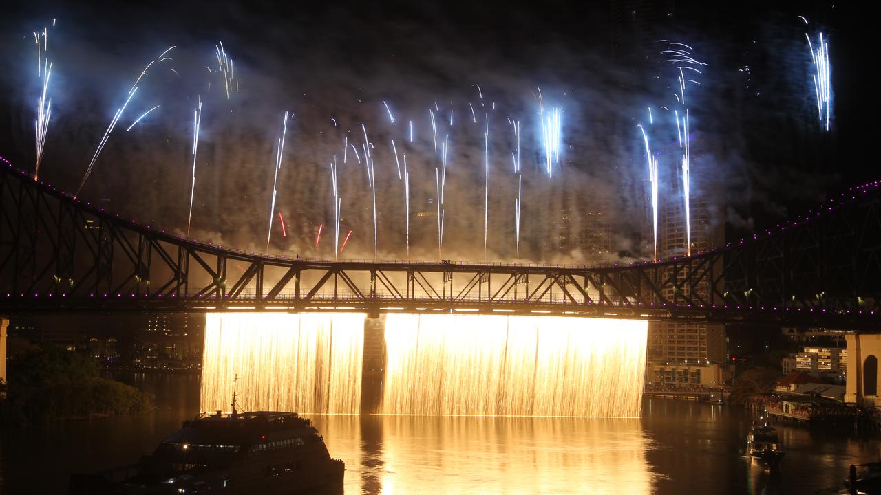 The fireworks even spilled from the bridge into the river. Picture: NewsWire/ Richard Gosling