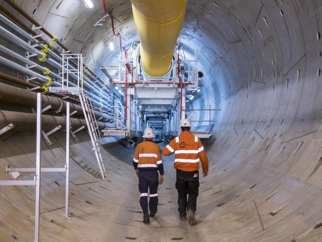 The Metro Tunnel’s first tunnel boring machine (TBM) is making steady progress creating one of the Project’s twin rail tunnels under North Melbourne. Concrete segments are arranged in rings as the TBM advances to form the walls of the Metro Tunnel.(Note: this is TBM ‘Joan’, named after Victoria’s first female Premier Joan Kirner.)  SOURCE: STATE GOVERNMENT