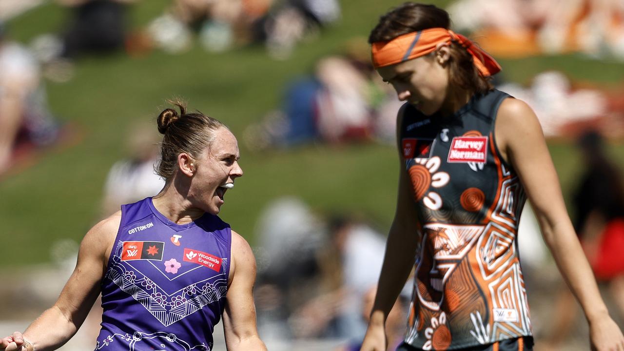 AFLW finals race: Dockers secure spot, Power closes in