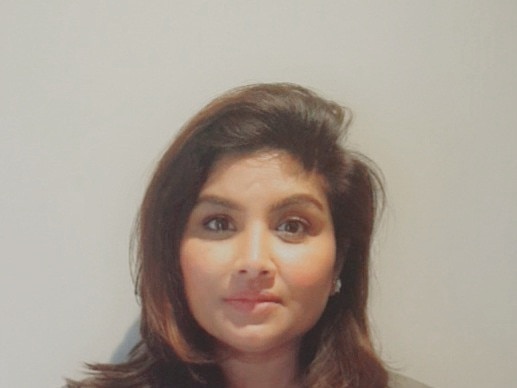 Gurpreet Kaur Batth, MD of CMP Security Services wins SERVICES CHAMPION.