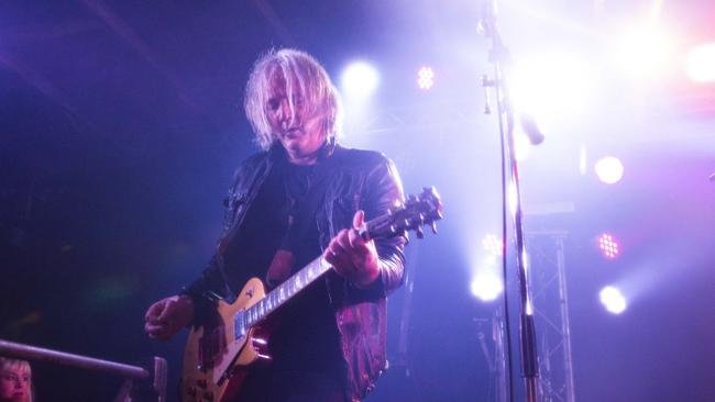 Ian Haug, formerly of Powderfinger, playing at The Zoo, Fortitude Valley. 7 June, 2024. Photo: Grace Kessels.