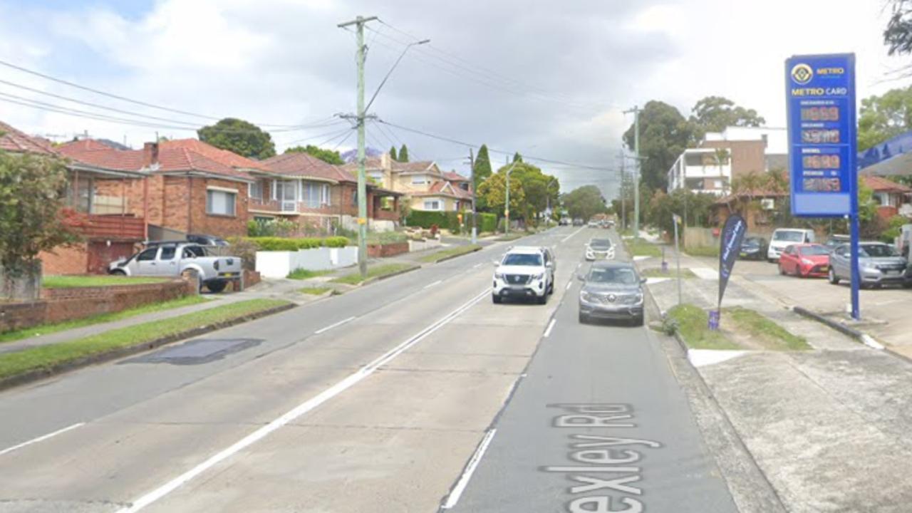 Man hospitalised after armed group storm Sydney home