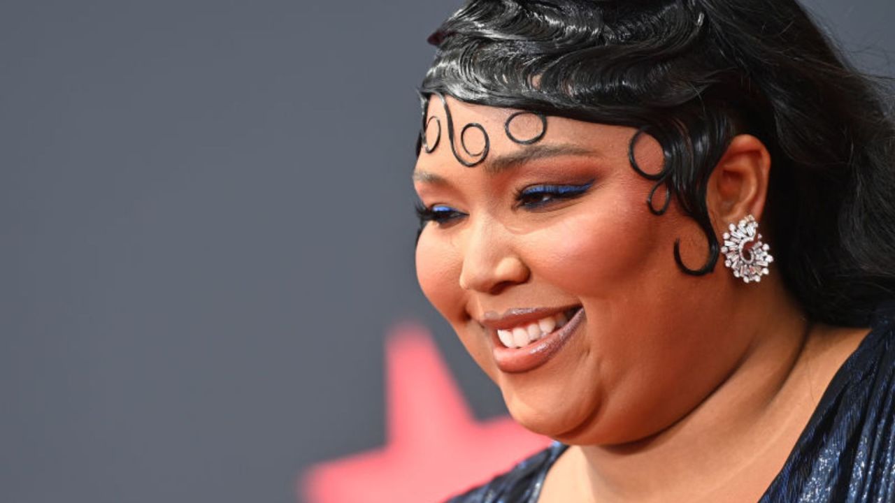 Lizzo says she will be the modern-day beauty standard, like it or not