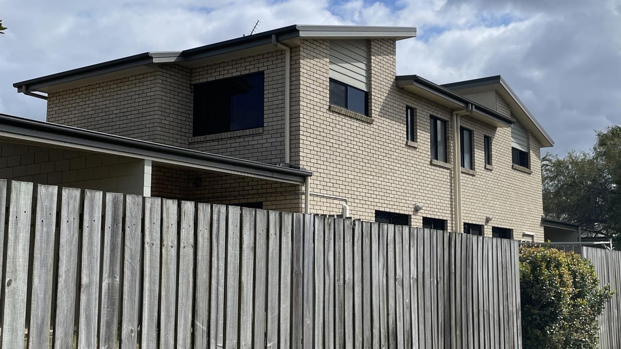 A crime scene has been established as police investigate a fire at a Bundaberg unit, in Ann St, that has left one person critically injured. Picture: Nicole Strathdee