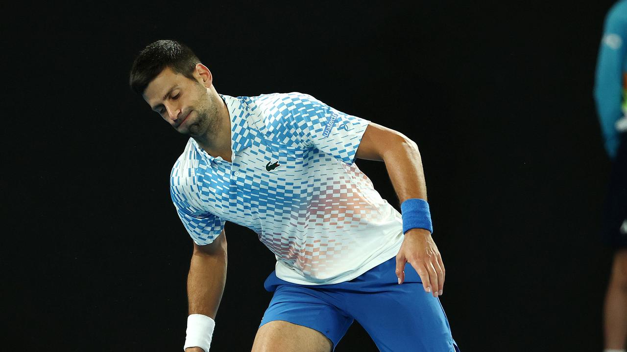 MELBOURNE . 19/01/2023. TENNIS. Australian Open at Melbourne Park. Novak Djokovic vs Enzo Couacaud on Ron Laver Arena . Novak Djokovic pulls up short on his injured left hamstring during his 2nd round match . Picture by Michael Klein