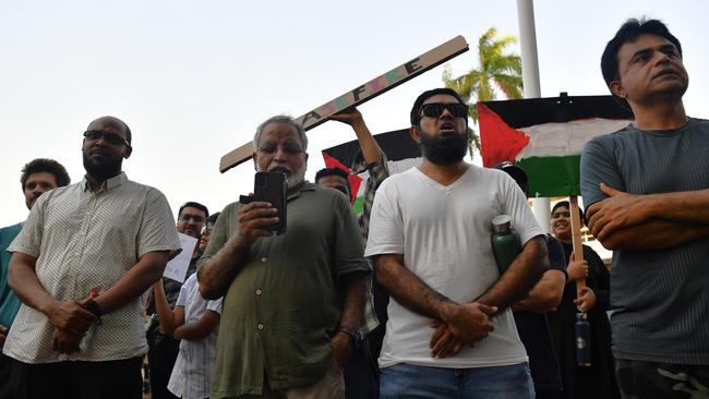 Hundreds of Territorians attended a protest outside of NT parliament on Friday October 27 calling for a ceasefire in the Gaza conflict.