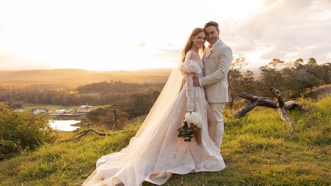 Taryn Stewart and Nicholas Anderson married at Rainforest Gardens. Pictures: Figtree Pictures