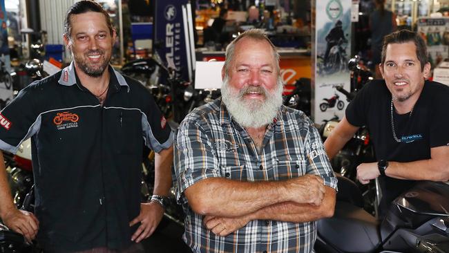 QLD_CP_BIZ_WAYNE_30NOV21