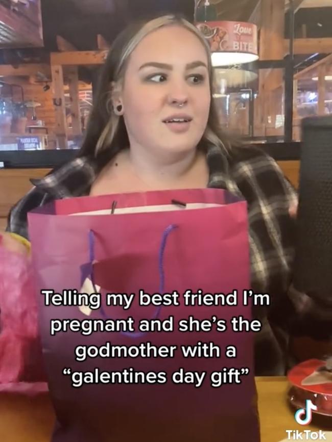 The friend was processing that her friend was pregnant when the waitress came over and asked questions. Picture: TikTok/@dyslexya.