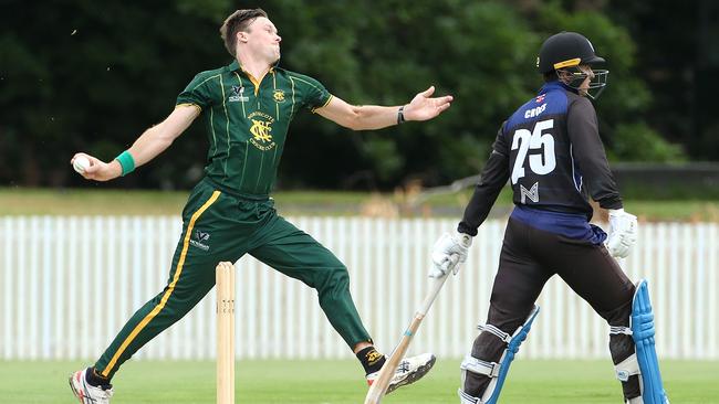 Topp in action for Northcote. Photo: Hamish Blair