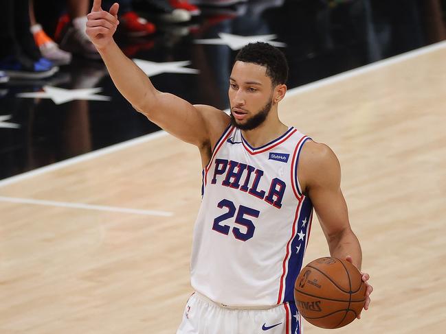 ATLANTA, GEORGIA - JUNE 14: Ben Simmons #25 of the Philadelphia 76ers calls out to his teammates against the Atlanta Hawks during the first half of game 4 of the Eastern Conference Semifinals at State Farm Arena on June 14, 2021 in Atlanta, Georgia. NOTE TO USER: User expressly acknowledges and agrees that, by downloading and or using this photograph, User is consenting to the terms and conditions of the Getty Images License Agreement.   Kevin C. Cox/Getty Images/AFP == FOR NEWSPAPERS, INTERNET, TELCOS & TELEVISION USE ONLY ==