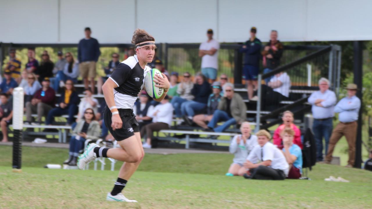 Lachie Smith scoring his first try.