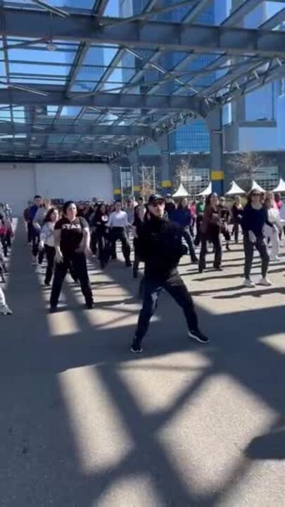 Dancers Rehearse 'Thriller' Ahead of NYC Halloween Parade