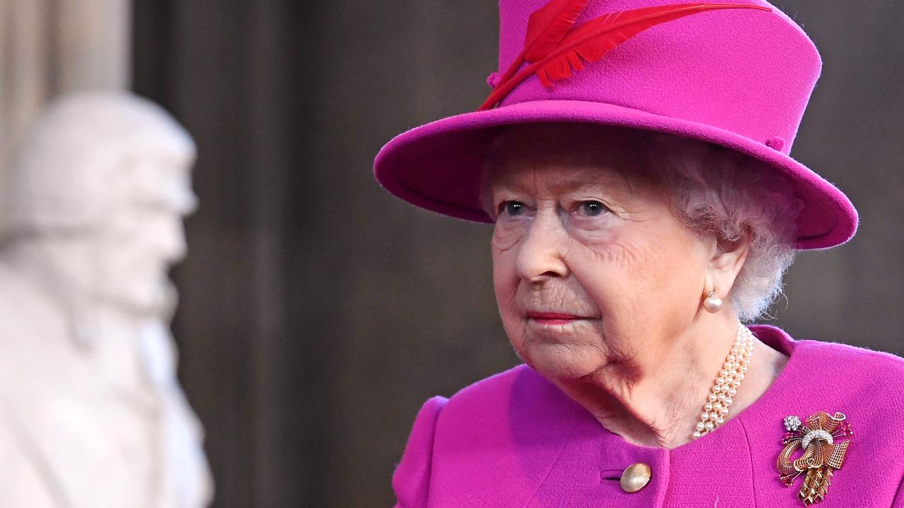 LONDON, ENGLAND - DECEMBER 13: Queen Elizabeth II visits the Honourable Society of Lincoln's Inn at Lincoln's Inn on December 13, 2018 in London, United Kingdom. (Photo by Toby Melville - WPA Pool/Getty Images)