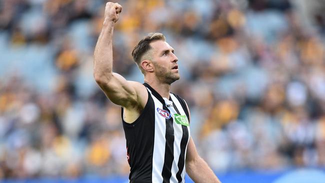 Travis Cloke celebrates a goal in Collingwood’s last game of the season.