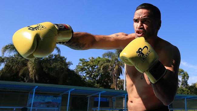 ANTHONY MUNDINE IN THE POOL