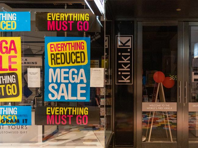 MELBOURNE, AUSTRALIA - MARCH 29: A closed down Kikki K store on March 29, 2020 in Melbourne, Australia. All international arrivals into Australia from midnight on Saturday will be placed into mandatory quarantine in hotels for 14 days as the Federal Government increases restrictions to stop the spread of COVID-19.  All libraries, museums, galleries, beauty salons, tattoo parlours, shopping centre food courts, auctions, open houses, amusement parks, arcades, indoor and outdoor play centres, swimming pools are closed and indoor exercise activities are now banned. This is in addition to the closure of bars, pubs and nightclubs which came into effect on Monday. Restaurants and cafes are restricted to providing takeaway only. Weddings will now be restricted to five people including the couple while funerals are limited to 10 mourners. All Australians are now expected to stay at home except for essential outings such as work, grocery shopping and medical appointments. Exercising outdoors alone is still permitted. Australia now has more than 3,600 confirmed cases of COVID-19 while the death toll now stands at 16. (Photo by Asanka Ratnayake/Getty Images)