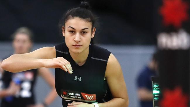 Alana Barba completes in the AFLW Draft Combine in 2019.