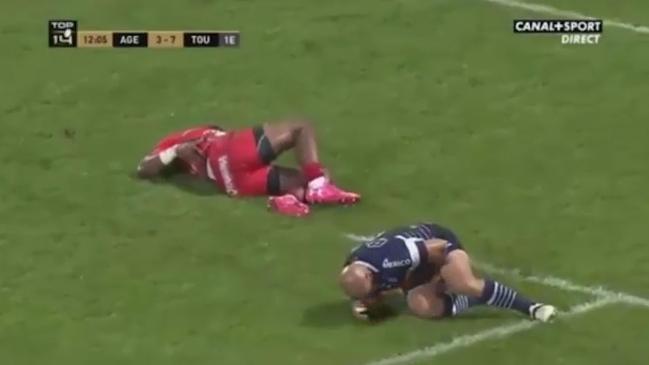 Radradra kicks opponent in privates after cheap shot