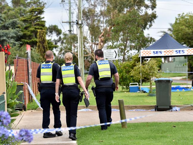 MELBOURNE, AUSTRALIA - NewsWire Photos DECEMBER 28TH, 2022: Police investigate at the scene where a woman was allegedly lit on fire outside a property in Werribee South, Melbourne. Picture : NCA NewsWire / Nicki Connolly