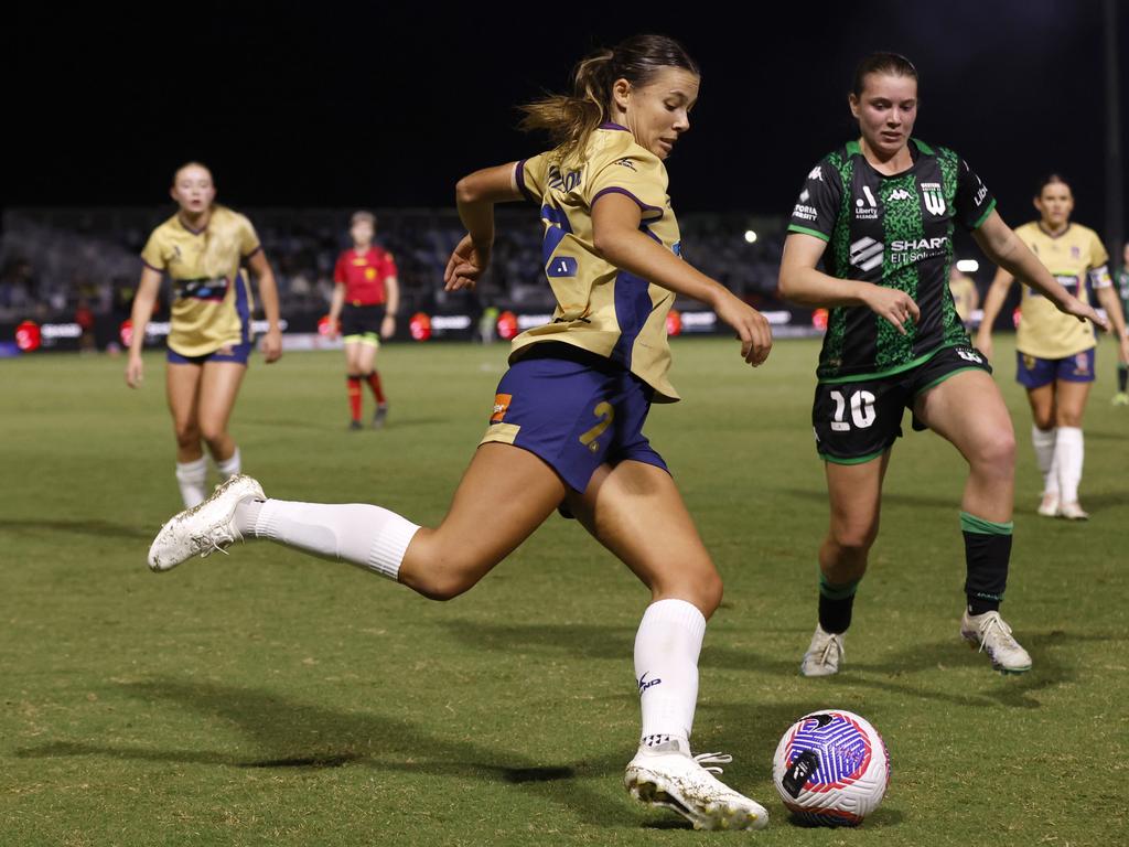 Newcastle’s Josie Wilson puts boot to ball. Picture: Getty Images