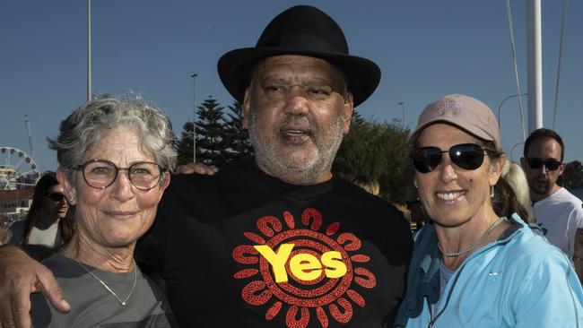 Noel Pearson with Yes campaign supporters at North Bondi Surf Life Saving Club. Picture: NCA NewsWIRE / Monique Harmer