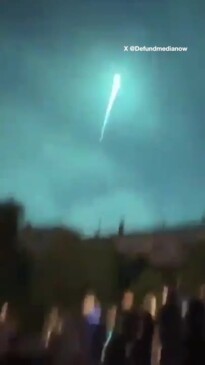 Blue meteorite shoots through sky over Spain