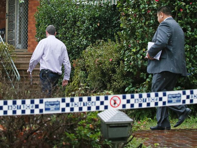 Pictured are detectives arriving at the family home in Carlingford of a 5 year old boy stabbed to death by his father.Picture: Richard Dobson