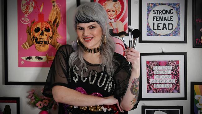 7/5/2024: Makeup artist Sarah Smith at her home in Windsor, Brisbane. Sarah has been named as a Best of Brisbane recipient. pic: Lyndon Mechielsen/Courier Mail