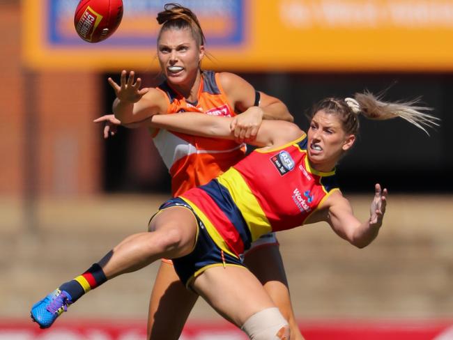 Crow Deni Varnhagen in action against GWS. Picture: Matt Turner/AFL Photos