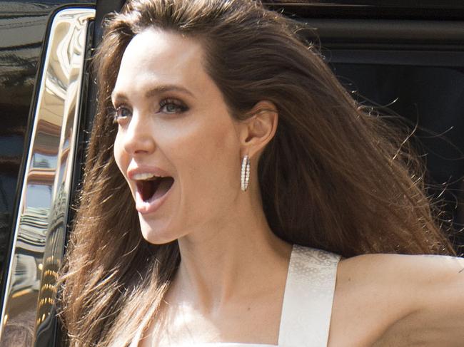 Actress Angelina Jolie arrives for the world premiere of The Breadwinner during the 2017 Toronto International Film Festival September 10, 2017, in Toronto, Ontario. / AFP PHOTO / VALERIE MACON