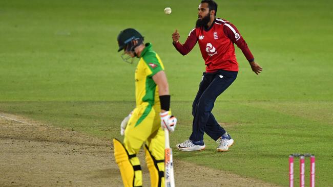 Adil Rashid picks up the wicket of Steve Smith.