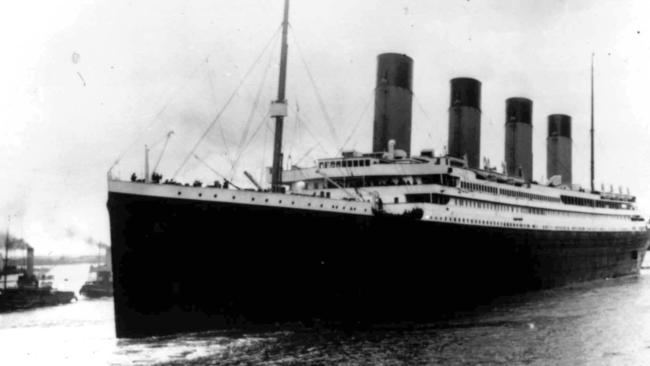 Titanic plaque revealed: Lost artefact exhibited at Granada Science ...