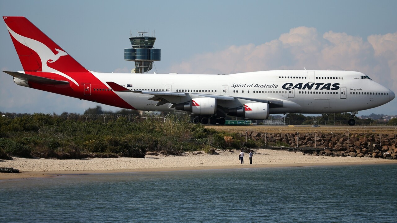 Calls surfacing to boycott Qantas over COVID vaccine mandate 