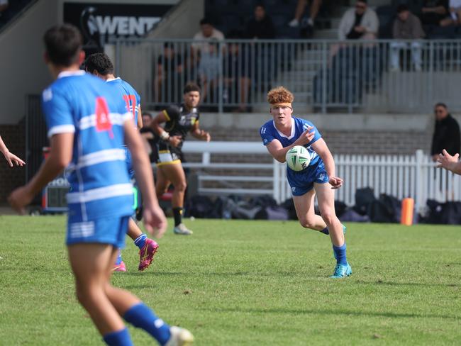 St Dominic's College (Blue) v Bass Hill HS. Picture: Tim Hunter.