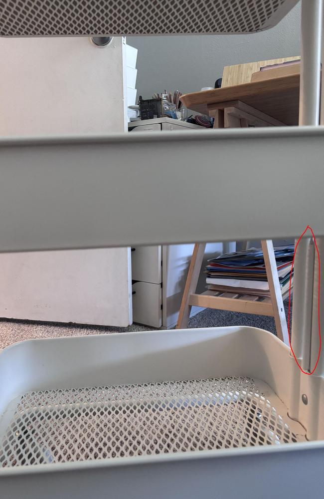 The Apple Pencil was magnetically stuck to the side of the trolley. Picture: Reddit