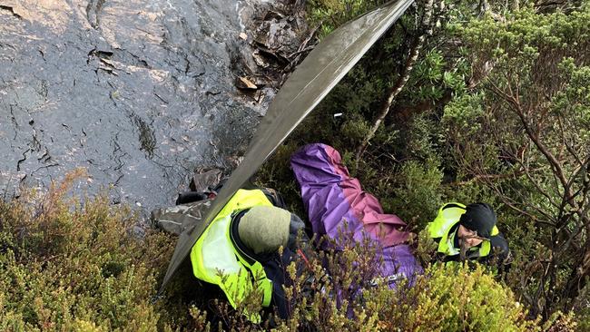 Breaking News Breaking News Rescue of walker near the summit of Cradle Mountain. Pic: RDS Tasmania.