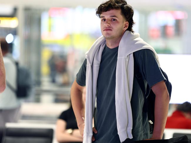 Sam Konstas arrives in Brisbane on Friday ahead of the Sheffield Shield game between NSW and Queensland at the Gabba. Picture: David Clark