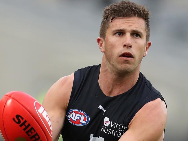 PERTH, AUSTRALIA - AUGUST 09: Marc Murphy of the Blues in action during the round 11 AFL match between the West Coast Eagles and the Carlton Blues at Optus Stadium on August 09, 2020 in Perth, Australia. (Photo by Paul Kane/Getty Images)