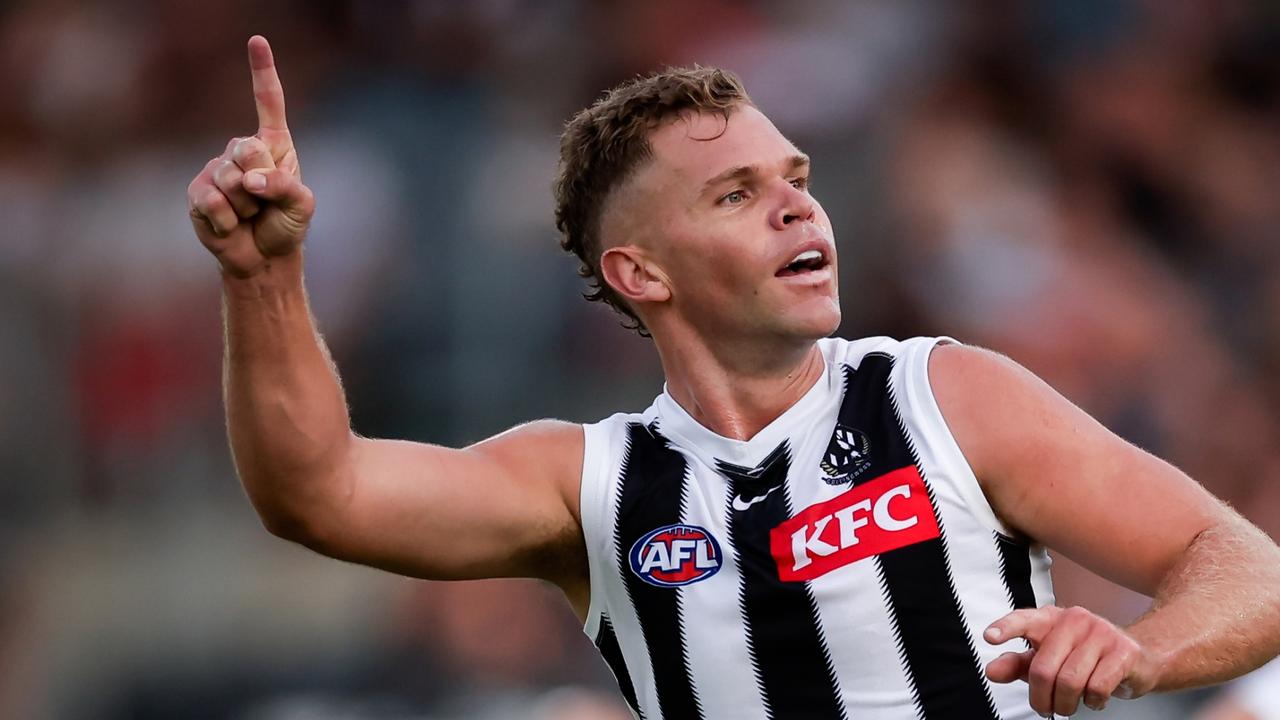 Old and new Pies show ominous touch against hapless Tigers