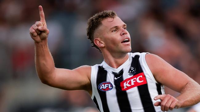 MELBOURNE, AUSTRALIA - FEBRUARY 26: Dan Houston of the Magpies celebrates a goal during the 2025 AFL AAMI Community Series match between the Richmond Tigers and the Collingwood Magpies at Ikon Park on February 26, 2025 in Melbourne, Australia. (Photo by Dylan Burns/AFL Photos via Getty Images)