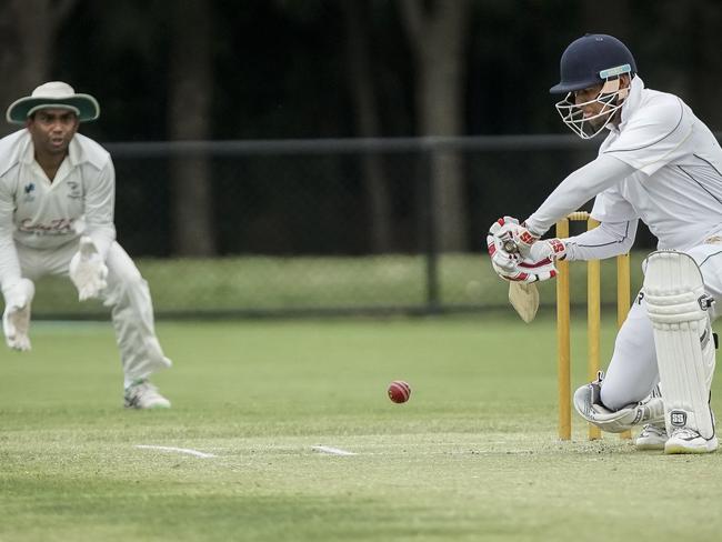 Action from the Chelsea-Dingley game on Saturday. Picture: Valeriu Campan