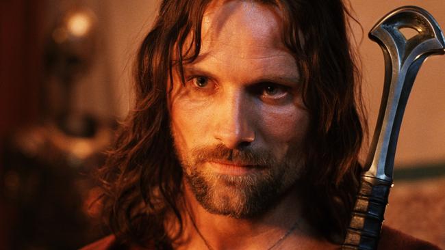 A scene featuring Aragorn (Viggo Mortensen) was cut from the movie.