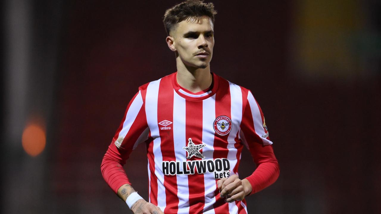 Romeo Beckham during the Premier League Cup match between Brentford B and Aston Villa U21. Photo by Alex Broadway/Getty Images.