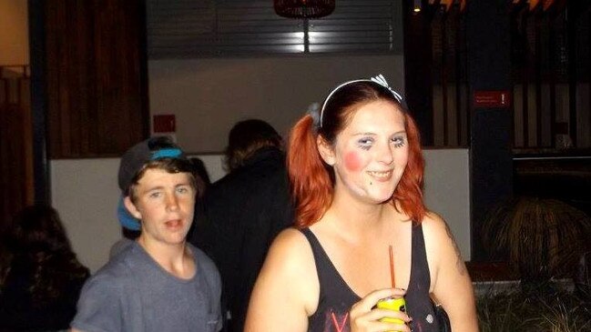 Nightlife at the Eyre Hotel, Whyalla in 2015