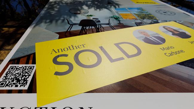 SYDNEY, AUSTRALIA - NewsWire Photos SEPTEMBER 14 2023. Generic housing & real estate house generics. Pic shows a sold sign for an apartment which went to auction in Drummoyne. Picture: NCA NewsWire / Max Mason-Hubers