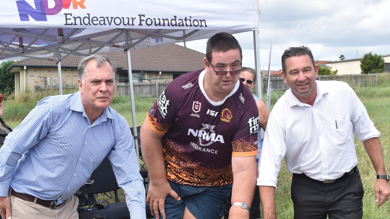 Endeavour Foundation CEO Andrew Donne, Darrin Simpson and Minister for Disability Services Craig Crawford.